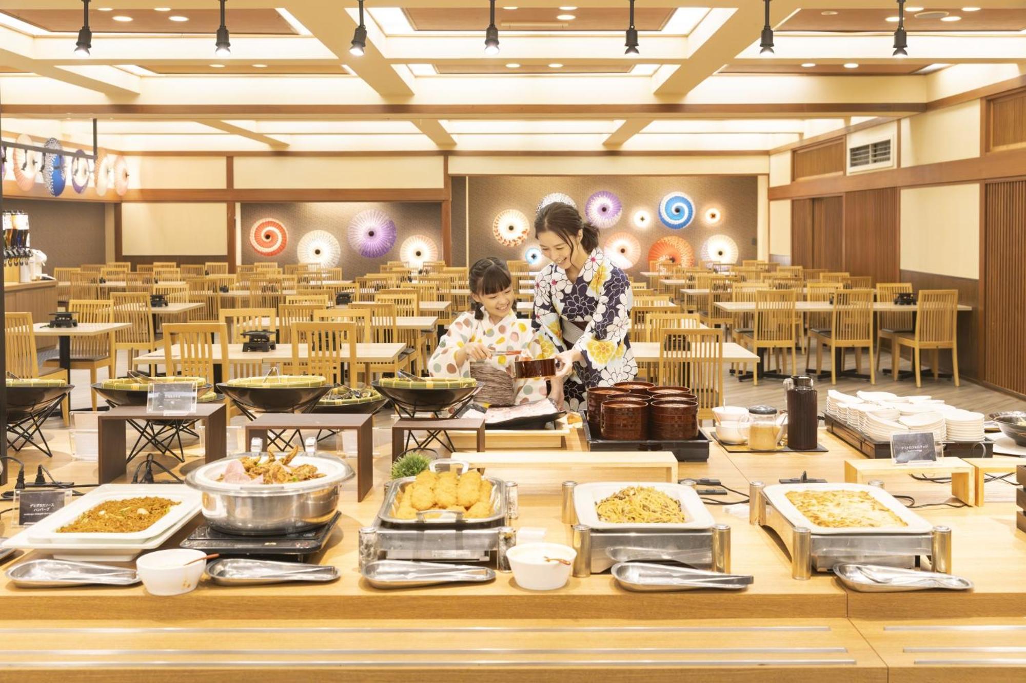 Ooedo Onsen Monogatari Premium Kaga Maruya Hotell Exteriör bild