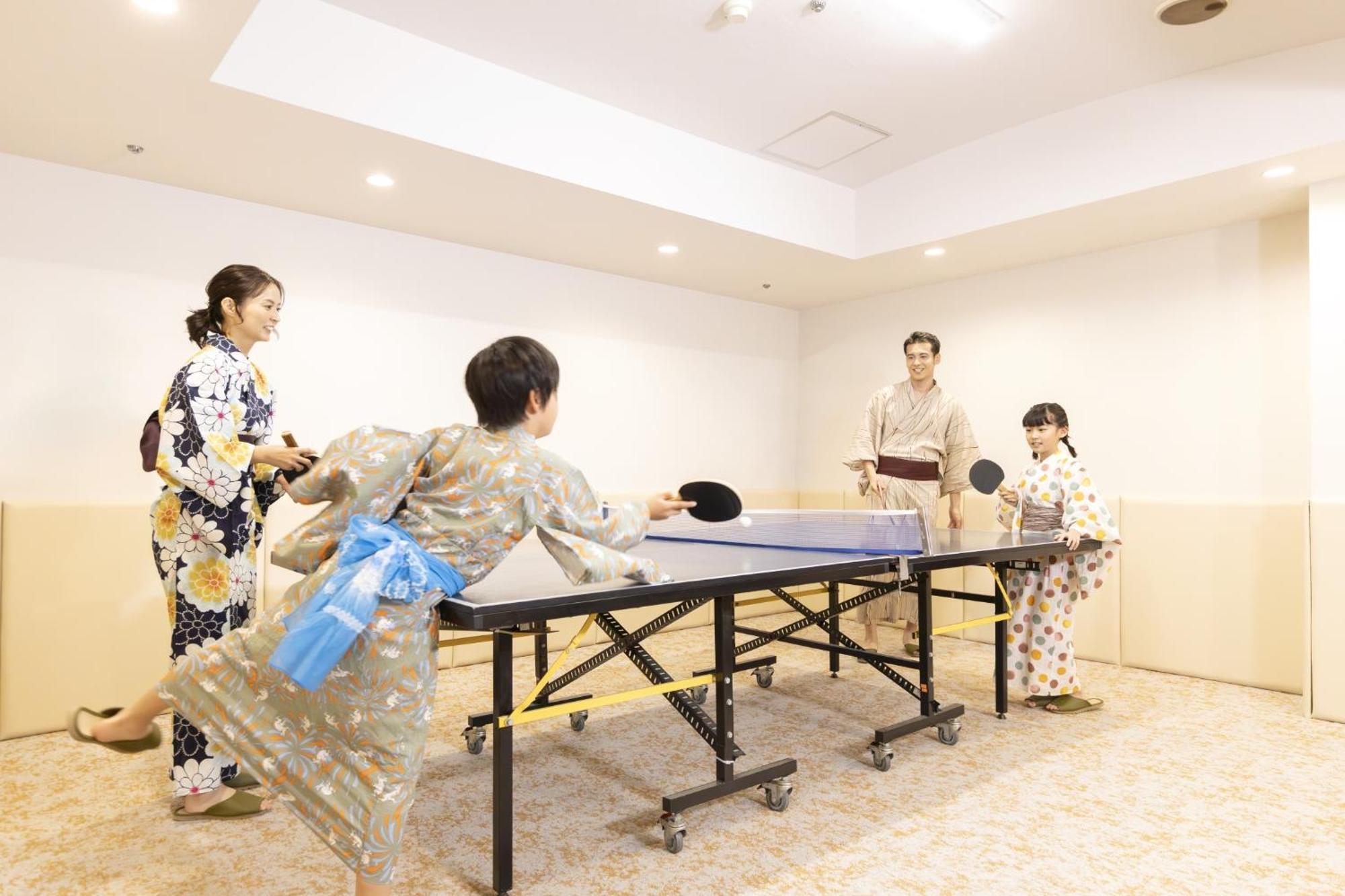 Ooedo Onsen Monogatari Premium Kaga Maruya Hotell Exteriör bild