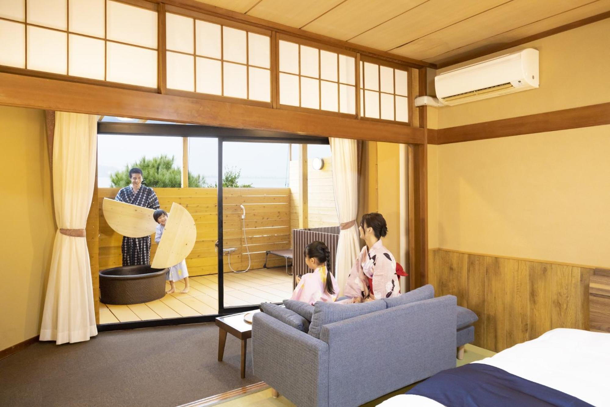 Ooedo Onsen Monogatari Premium Kaga Maruya Hotell Exteriör bild